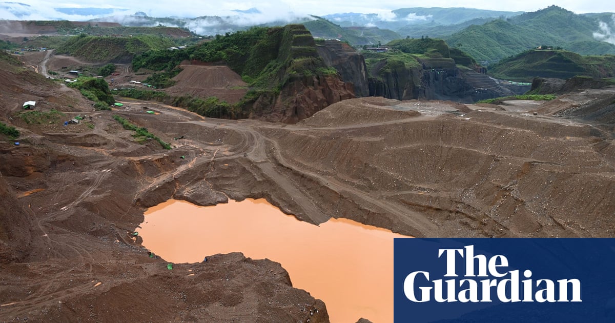 缅甸: dozens feared missing after landslide at jade mine