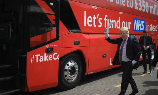 Boris Johnson outside the Vote Leave battlebus.