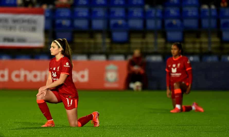 Liverpool FC Women taking the knee before the FA Women's Continental Tyres League Cup, October 2021.
