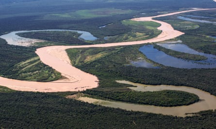An aerial view of El Impenetrable national park, showing a river and oxbow lakes.
