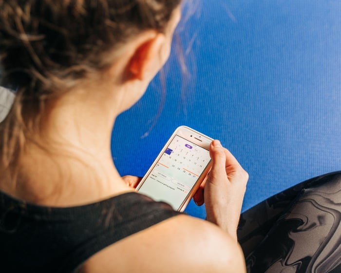 Cycle tracking isn’t woo-woo or a tradwife tool. It’s essential education for everyone – no matter the gender | Freya Bennett