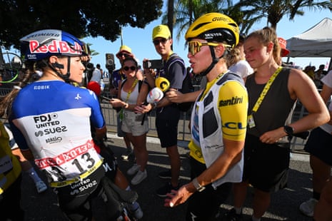 Célia Gery (FDJ United-Suez) and Kasia Niewiadoma (Canyon//SRAM).