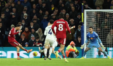 Hugo Ekitiké gives Liverpool the lead.