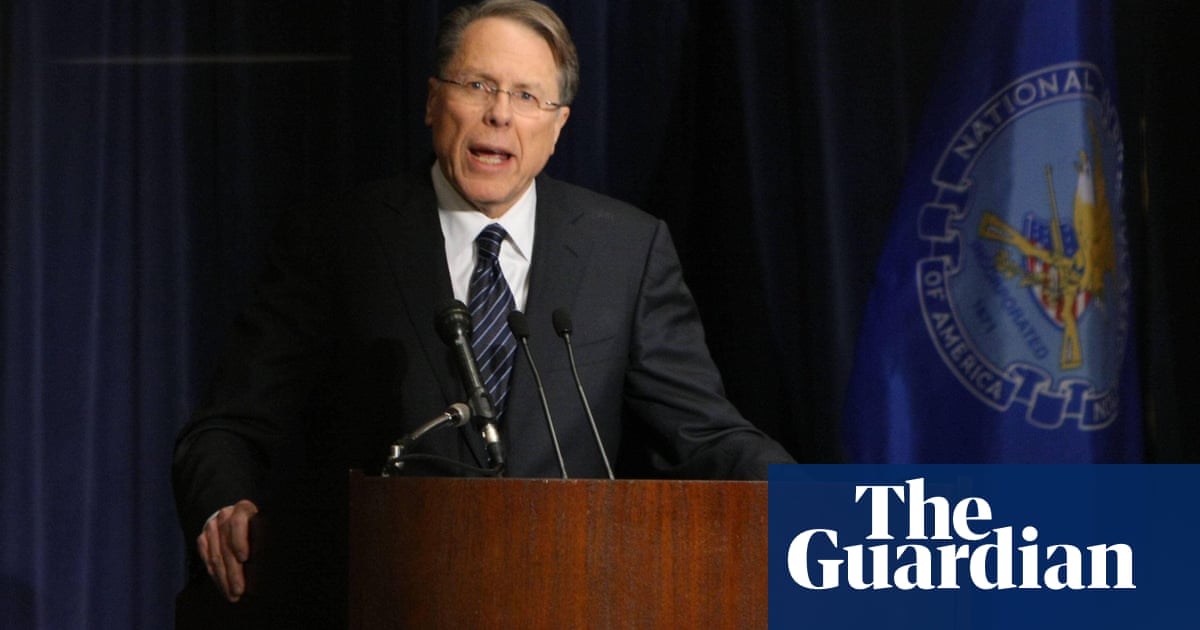 74 годишният ЛаПиер е начело от десетилетия и се позовава на