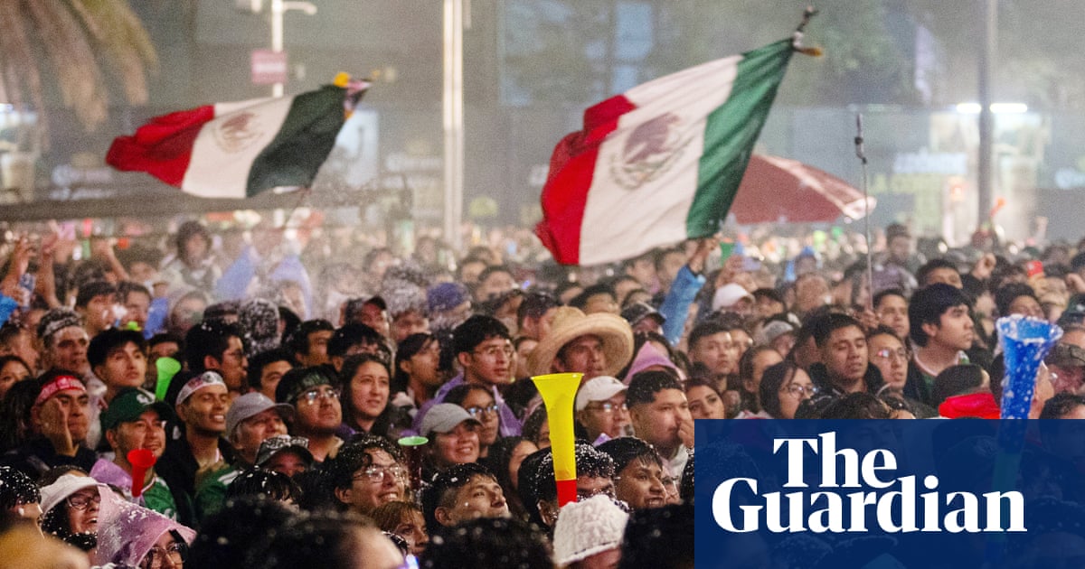Four people die in mass fan celebrations in Mexico City after World Cup victory