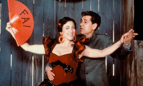 Carmen Maura and Andrés Pajares in ¡Ay Carmela!, 1990, Carlos Saura’s most successful film. 