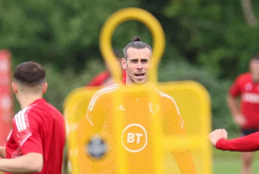 Jack Grealish freed from the shackles of tactical diktats | Soccer 4 Gareth Bale, earlier.