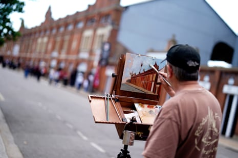 Artist Nick Hithersay paints a picture of Craven Cottage ahead of today’s game.