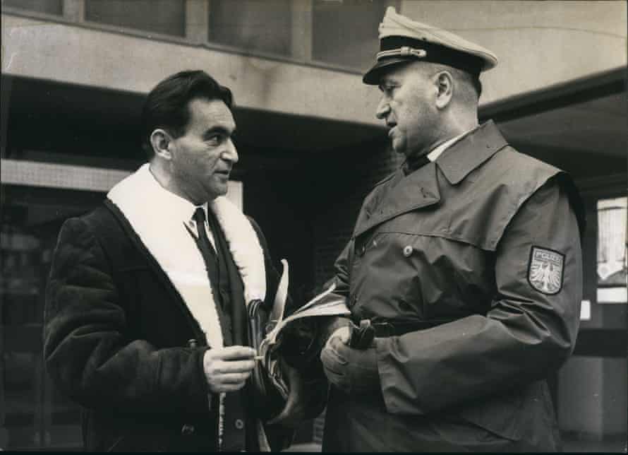 Rudolf Vrba in Frankfurt to testify against accused former SS guards at Auschwitz, 1964.