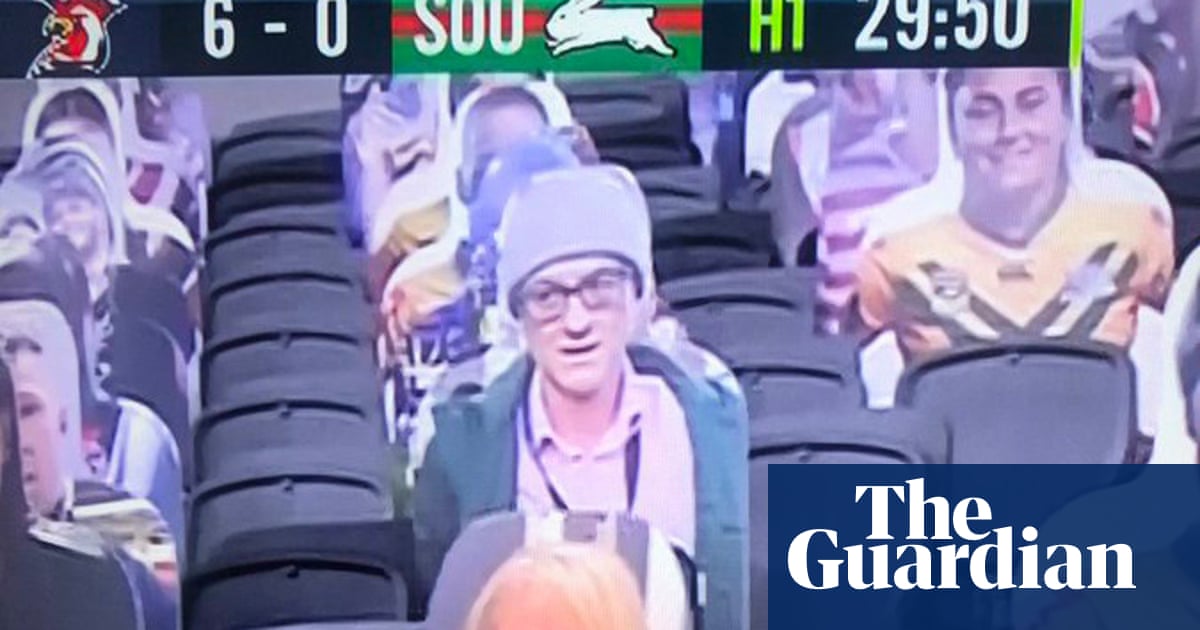 Dominic Cummings cutout appears at rugby league match in Australia