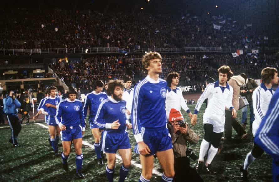 Arsène Wenger playing for RC Strasbourg in 1978.