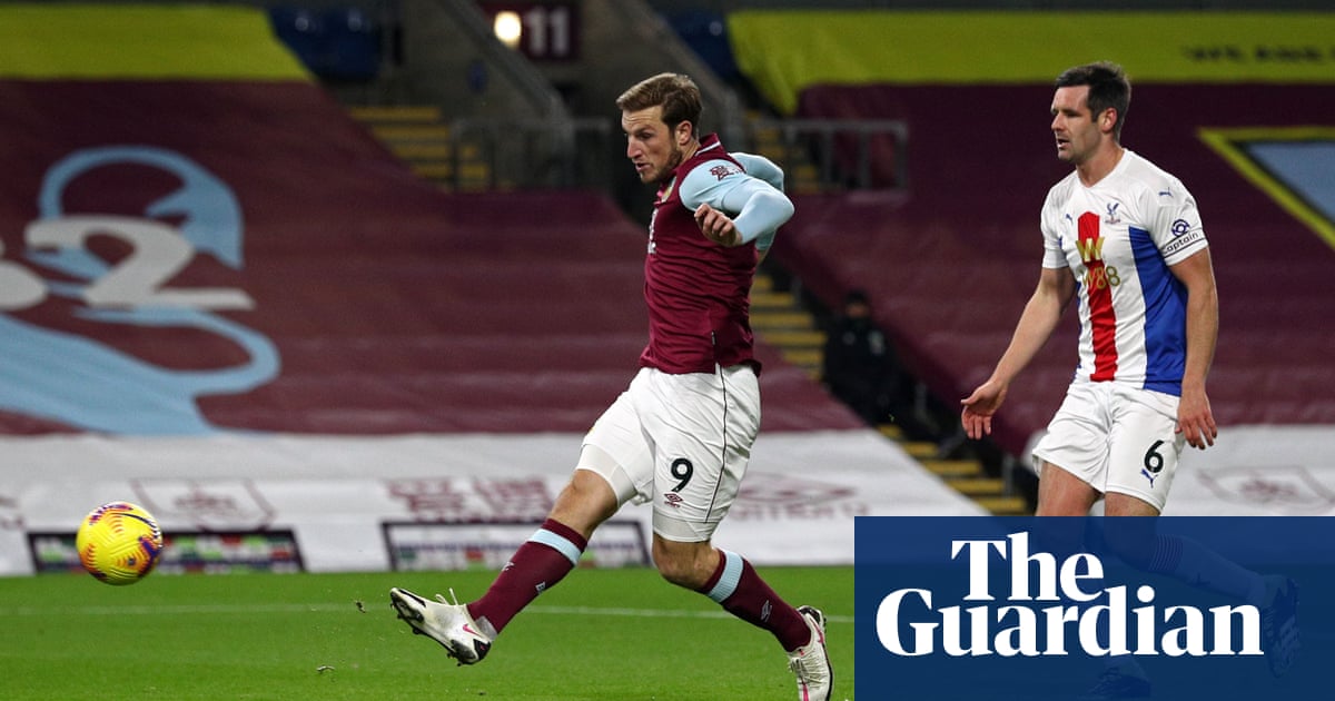 Burnley get first win of season after Chris Wood strike sinks Crystal Palace