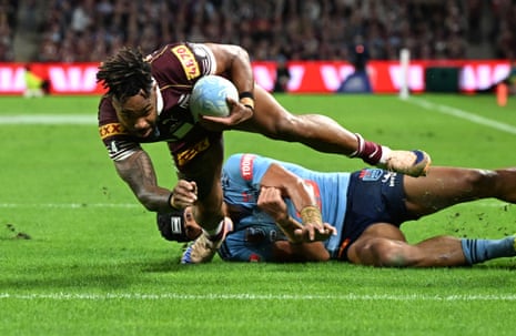 Hamiso Tabuai-Fidow puts the Maroons on the scoreboard.