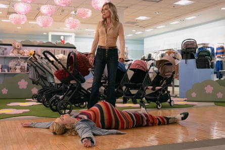 Michelle Pfeiffer and Elle Fanning in Margo’s Got Money Troubles.