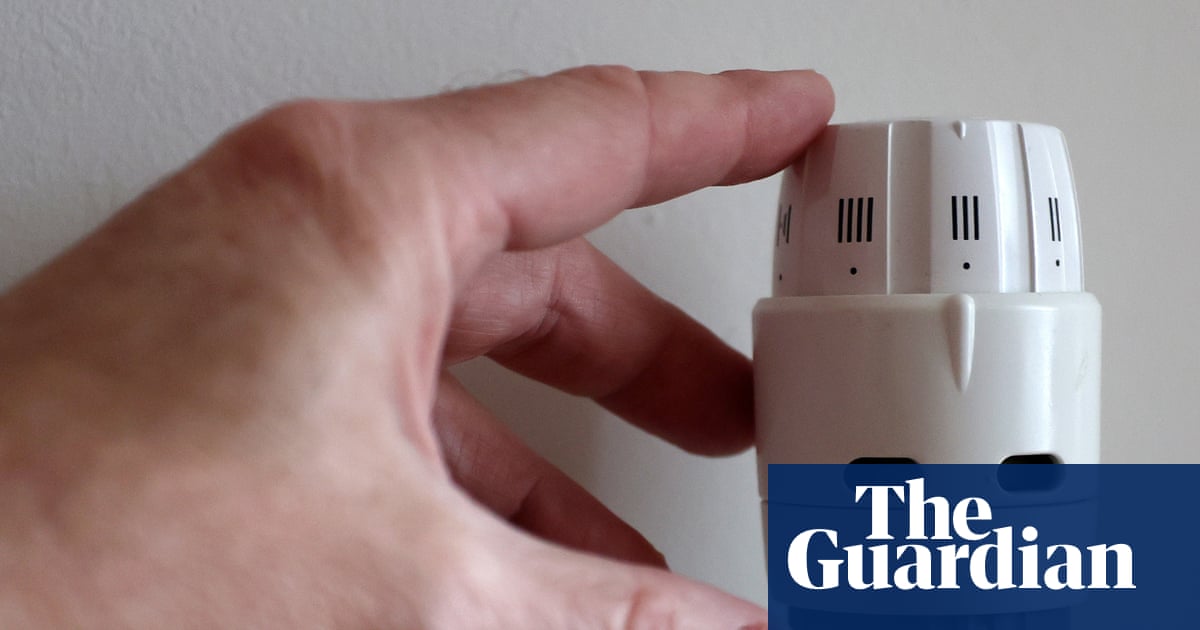 Drop in energy price cap set to save typical households £138 a year