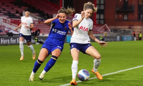 Tottenham Hotspur's Luana Buhler gets the better of Chelsea’s Johanna Rytting Kaneryd.