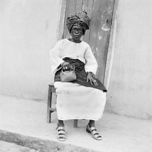 Untitled, 1984The images offer an insight into the diversity and beauty of West-African style during the period. A fusion of traditional attire such as grand boubou, head wraps and Ankara agbadas, are brought into conversation with a burgeoning westernised youth culture.