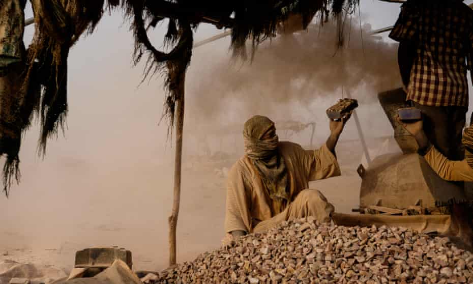 A worker at an informal mining area on northern Sudan. 