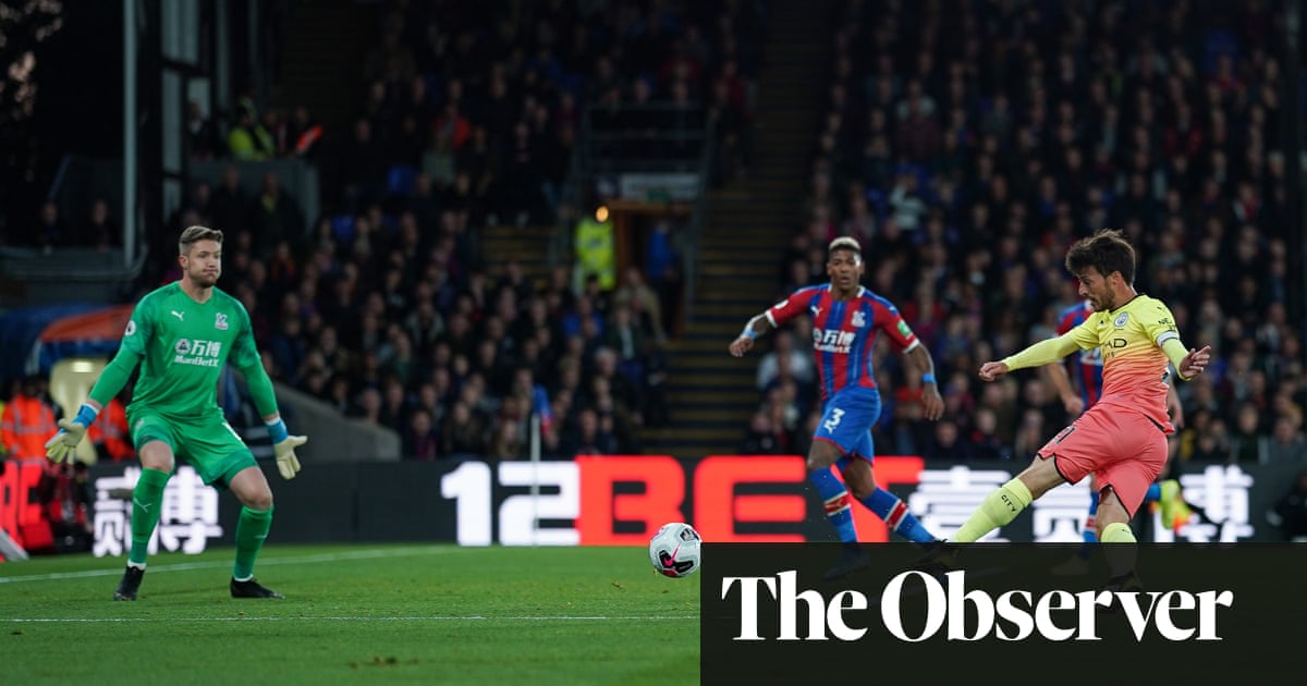 Gabriel Jesus and David Silva on target as Manchester City pick off Palace