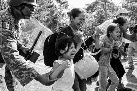 Upon arriving at the Mexican-Guatemalan border, about 800 people managed to cross into Mexico and walked several miles to Frontera Hidalgo. Hundreds of troops descended on the caravan and forcibly herded people on to buses using teargas and riot shields. Women and children were caught in the chaos; many suffered chemical burns and other serious injuries