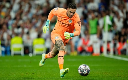 Penjaga gawang Manchester City, Ederson