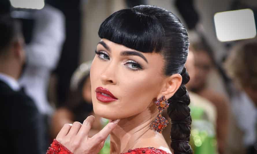 What links Machine Gun Kelly to François Truffaut, Gérard Depardieu and Degrassi? | Pop and rock 5 Megan Fox