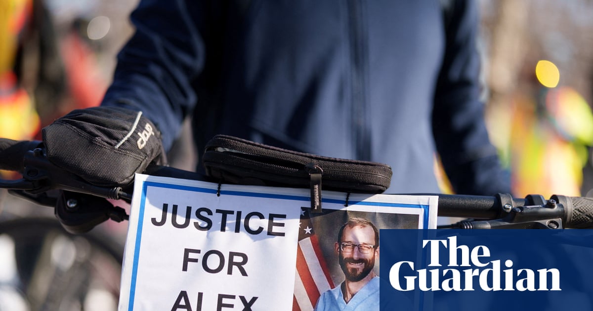 Two federal agents reportedly identified in fatal shooting of Alex Pretti