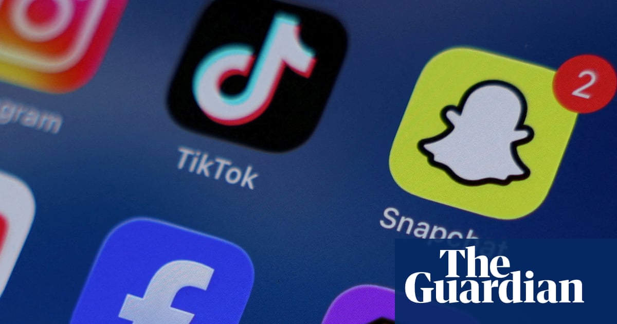 Snapchat blocks more than 400,000 Australian accounts but warns of ‘significant gaps’ in under-16s social media ban