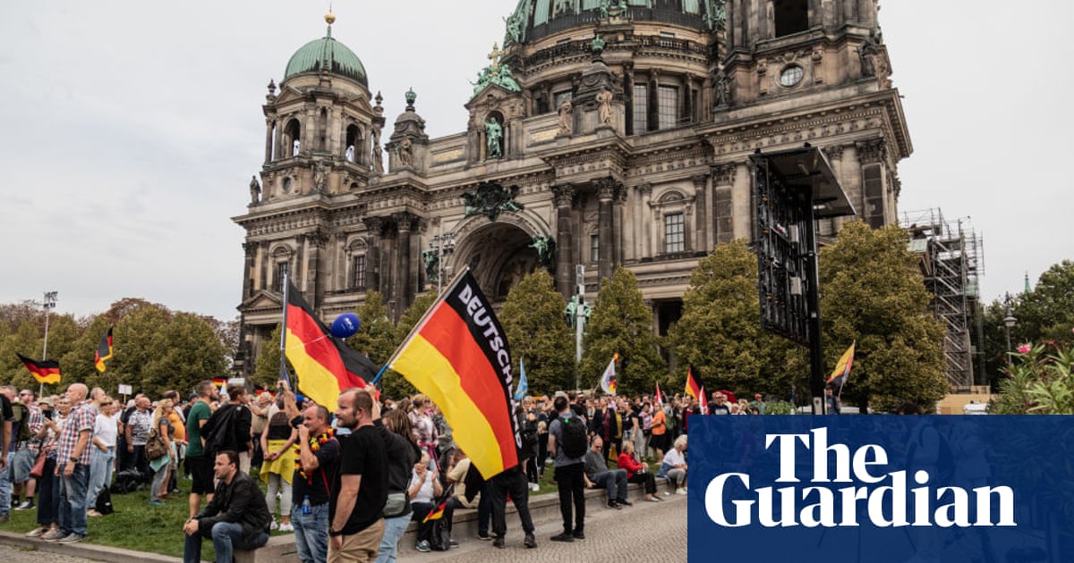 Мартин Селнер член на Identitarian Movement според съобщенията говори за