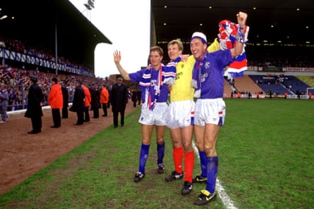 Rangers’ Richard Gough, Chris Woods and Terry Butcher instrumentality successful the acclaim aft becoming 1989 Scottish champions