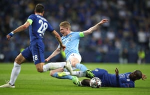 Manchester City v Chelsea: Champions League final – live! 6 Kevin De Bruyne of Manchester City is tackled by N’Golo Kante of Chelsea.