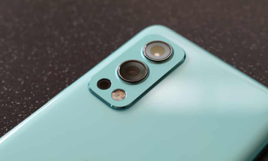 Oneplus Nord 2 Review Near Top Performance At A Mid Range Price Smartphones The Guardian Oneplus Nord 2 Review Near Top Performance At A Mid Range Price Smartphones The Guardian