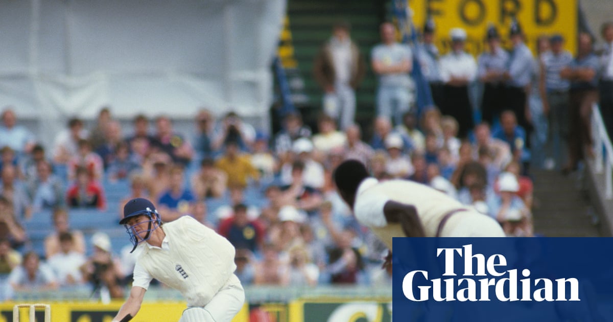 Paul Terry's Courage: Batting with a Broken Arm for England