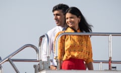 G7 summit<br>Prime Minister Rishi Sunak and his wife Akshata Murty board their plane after attending the G7 Summit in Hiroshima, Japan. Picture date: Sunday May 21, 2023. PA Photo. See PA story POLITICS G7. Photo credit should read: Stefan Rousseau/PA Wire