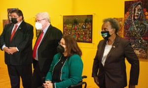 Chicago mayor Lori Lightfoot (right), with Illinois governor JB Pritzker (left), president of the National Mexican Museum of Art Carolos Tortolero and Illinois Senator Tammy Duckworth, earlier this month.