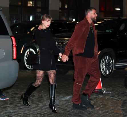 Celebrity Sightings In New York City - November 06, 2025NEW YORK, NEW YORK - NOVEMBER 06: Taylor Swift and Travis Kelce are seen in NoHo on November 06, 2025 in New York City. (Photo by Aeon/GC Images)