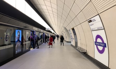 Station Elizabeth Line à Bond Street à Londres.