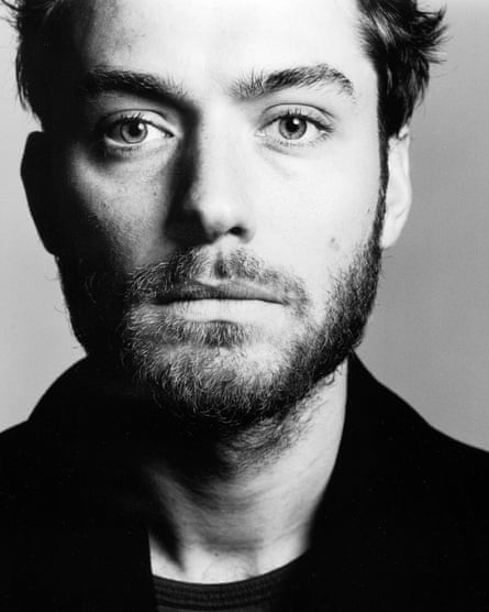 Actor Jude Law.