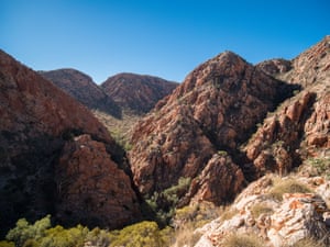 Rocky cliffs above Standley Chasm