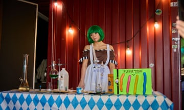 Kirsty Paterson poses as the sad Oompa Loompa  at Willy's Chocolate Experience LA on 28 April 2024.