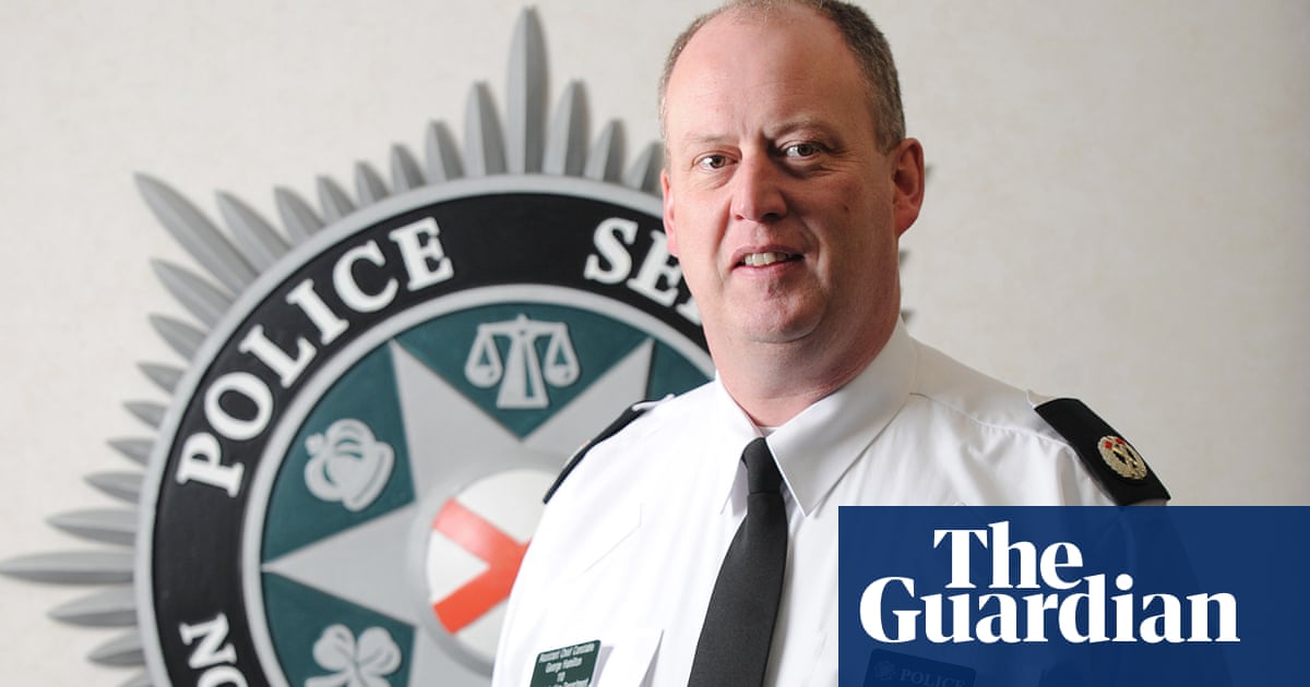 Police Chief Says Hard Brexit Irish Border Would Be Paramilitary Target Uk News The Guardian