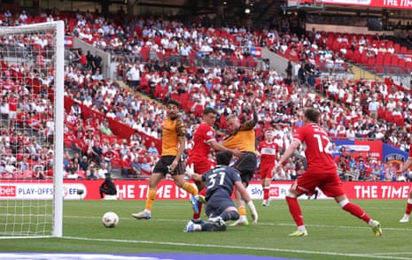 McBurnie scores
