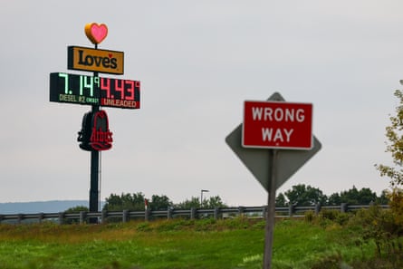 Prices for gasoline and diesel are displayed