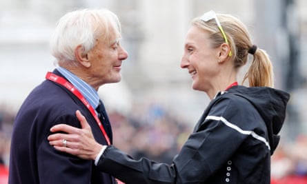Disley with Paula Radcliffe after the 2015 marathon.