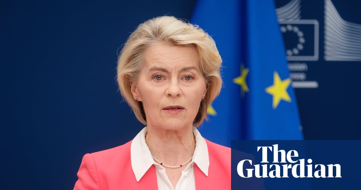 Ursula von der Leyen pledges EU-wide social media ban for children