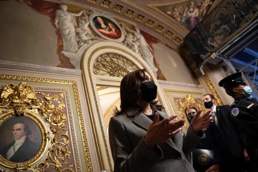 Democrats fail to advance voting rights law as Senate holdouts defend filibuster | US voting rights 1 4500