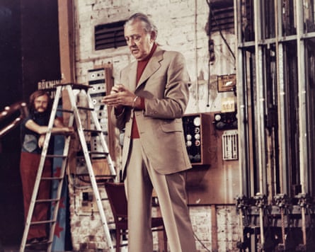 Jacques Tati in Parade.