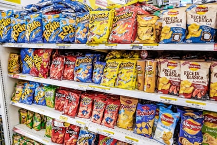 ‘Tremendously unfair’: Latin America’s strictest junk food law divides shoppers in Bogotá