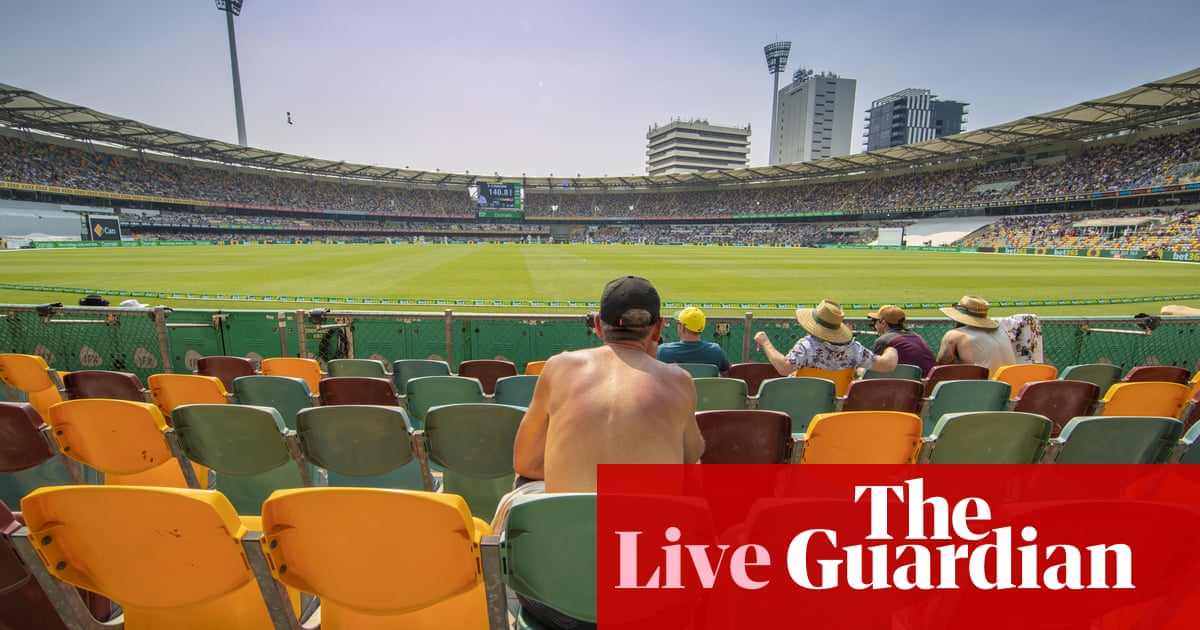Australia v Pakistan: first Test, day three – live!