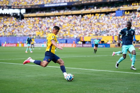 Ecuador's Alan Franco puts the ball in the box.